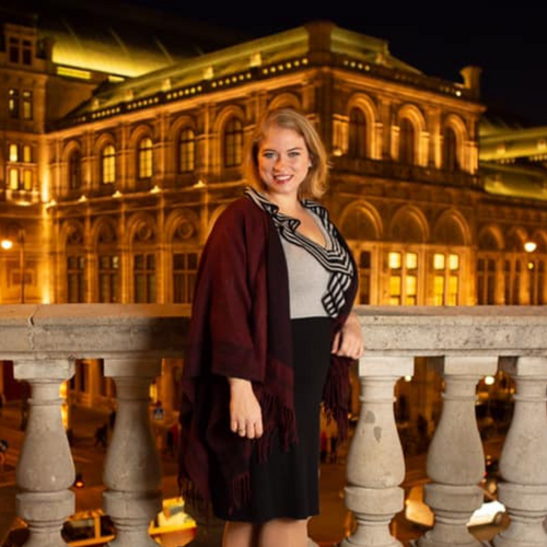 Headshot of Alexis Rodda